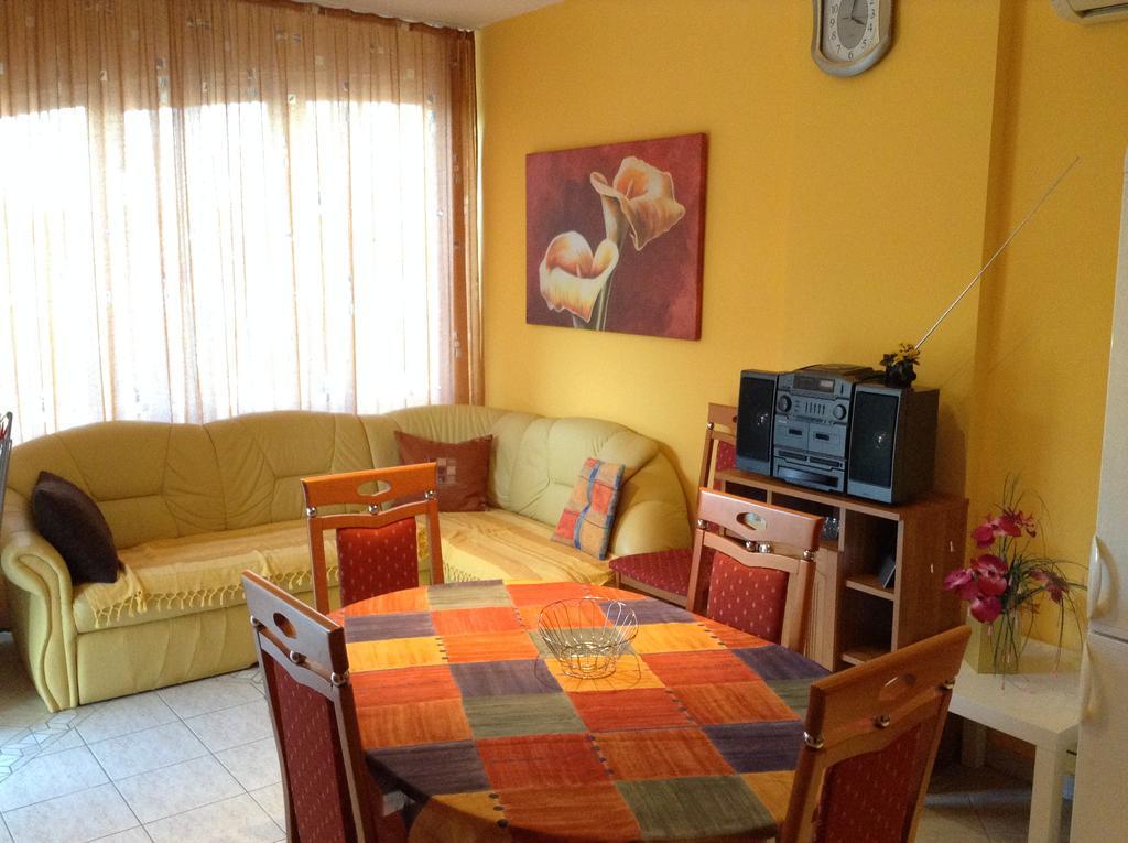 Babati Apartmanhaz Daire Zalakaros Dış mekan fotoğraf